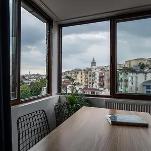 https://intro-suites.istanbul-turkeyhotels.com