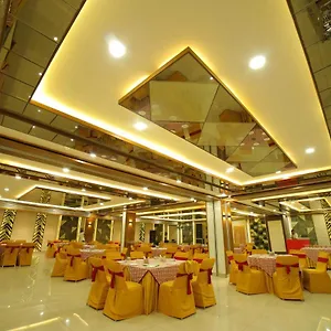 Vijay & Convention Hall Hotel