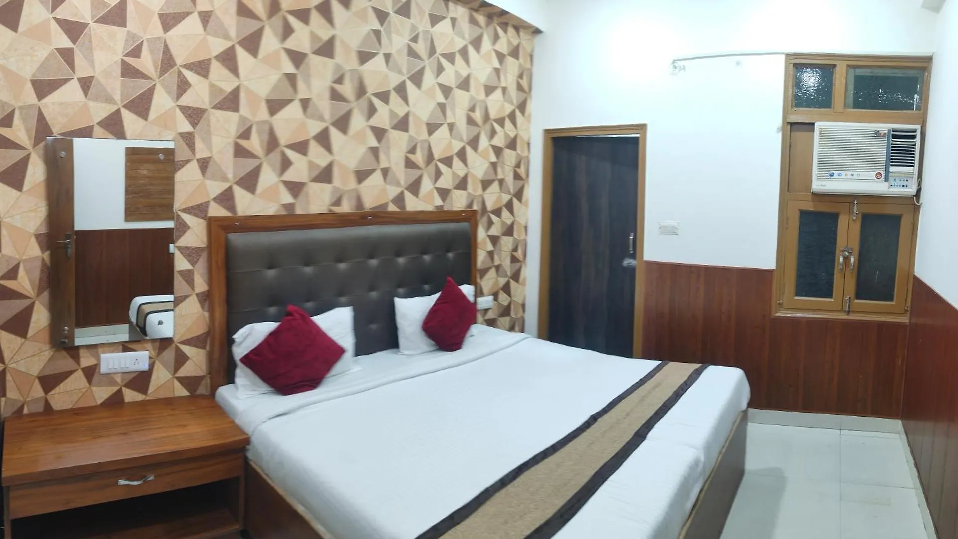 Bedweiser Backpackers Hostel Agra  0*, Agra (Uttar Pradesh)