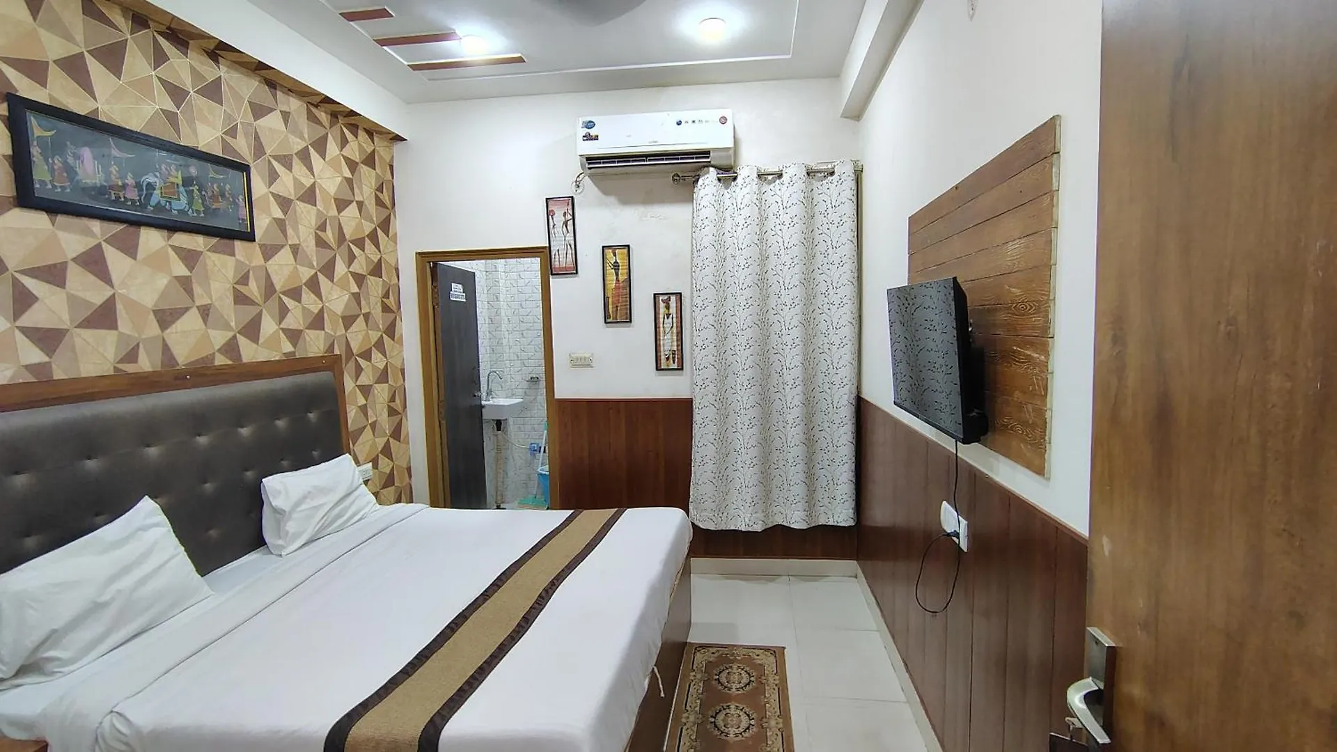 Bedweiser Backpackers Hostel Agra