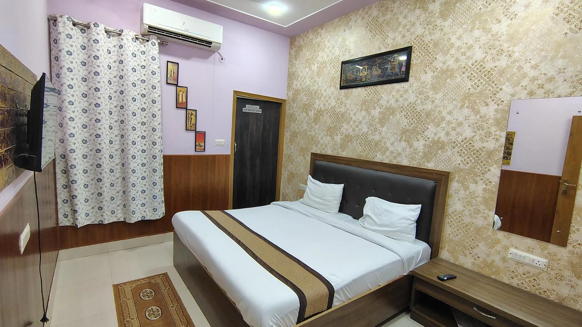 Bedweiser Backpackers Hostel Agra