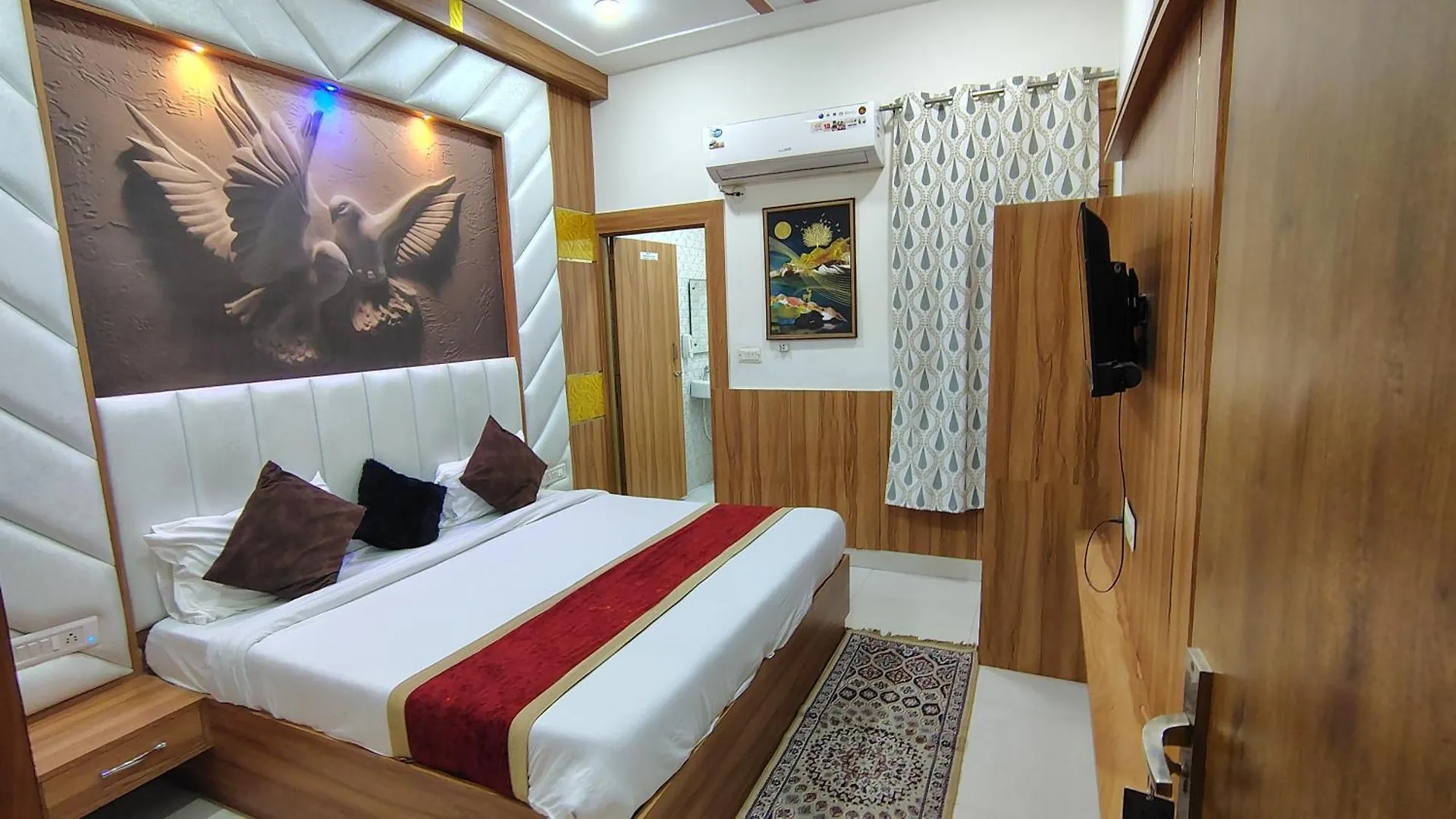 Bedweiser Backpackers Hostel Agra   Agra (Uttar Pradesh)