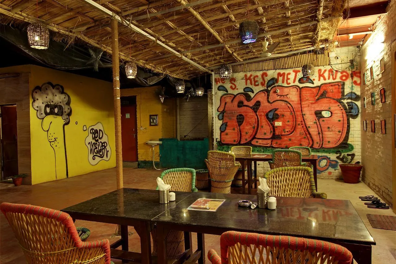 Bedweiser Backpackers Hostel Agra